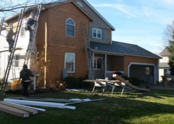 Siding Contractor - MacGregor Roofing - Call for a free Inspection